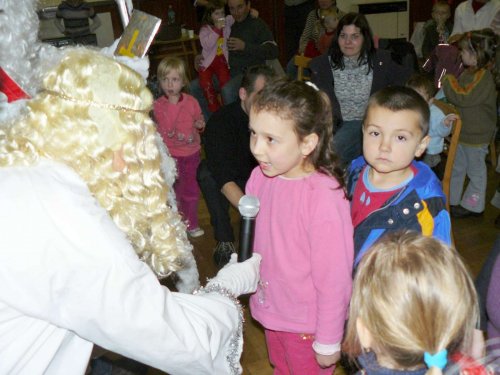 Mikulášské zpívání u stromečku - 3.12.2010